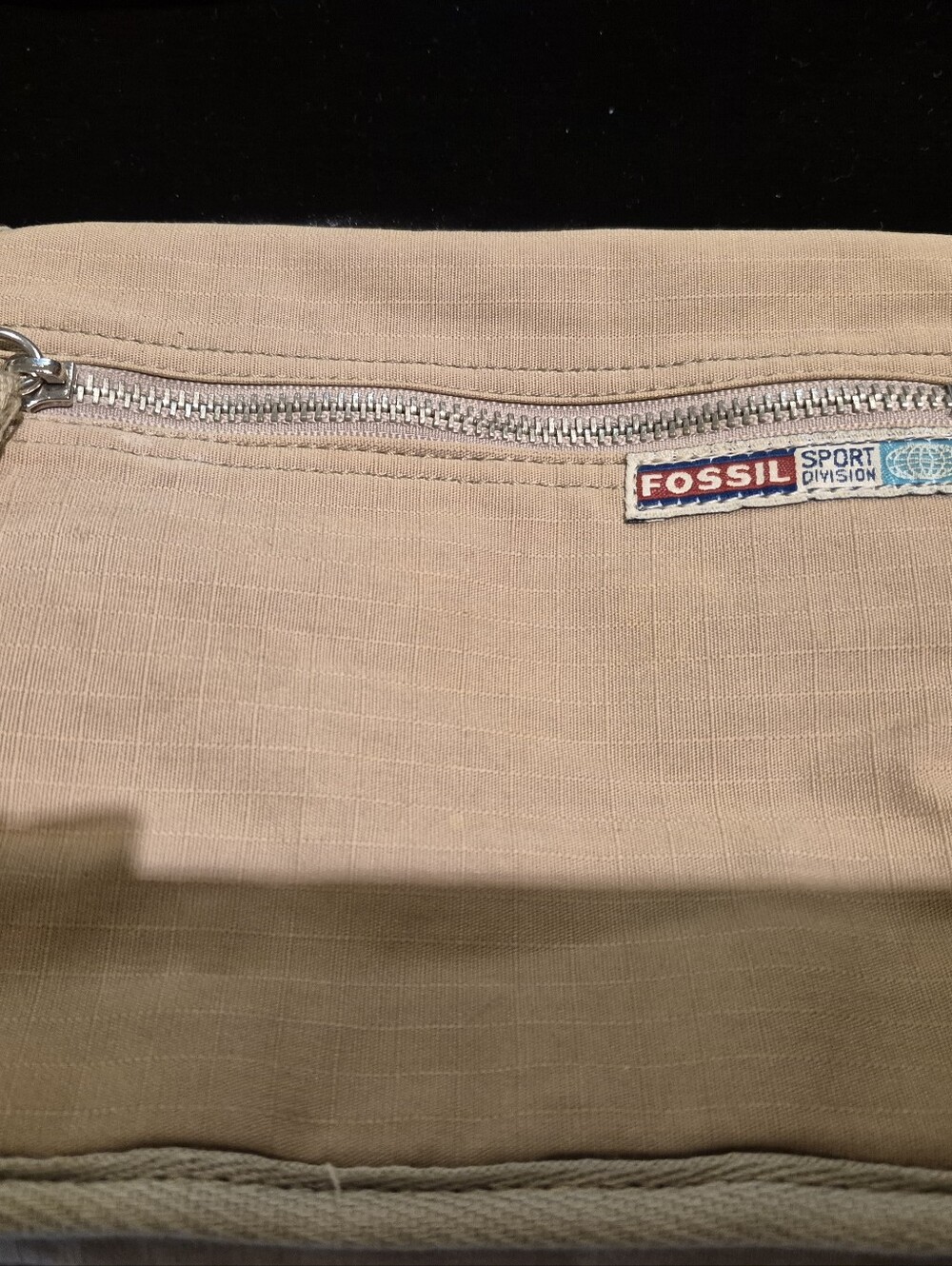 Vintage FOSSIL Sport Division Canvas Crossbody; Zip Pouch; Tan/Khaki
